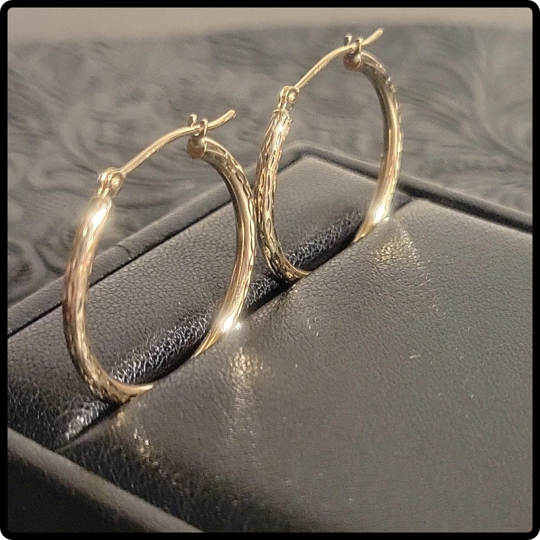 10k Gold Diamond Cut Hoop Earrings